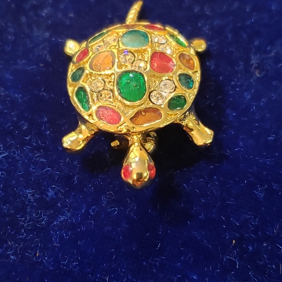 Two Vintage Turtle Brooch Pins - Picture 6 of 16